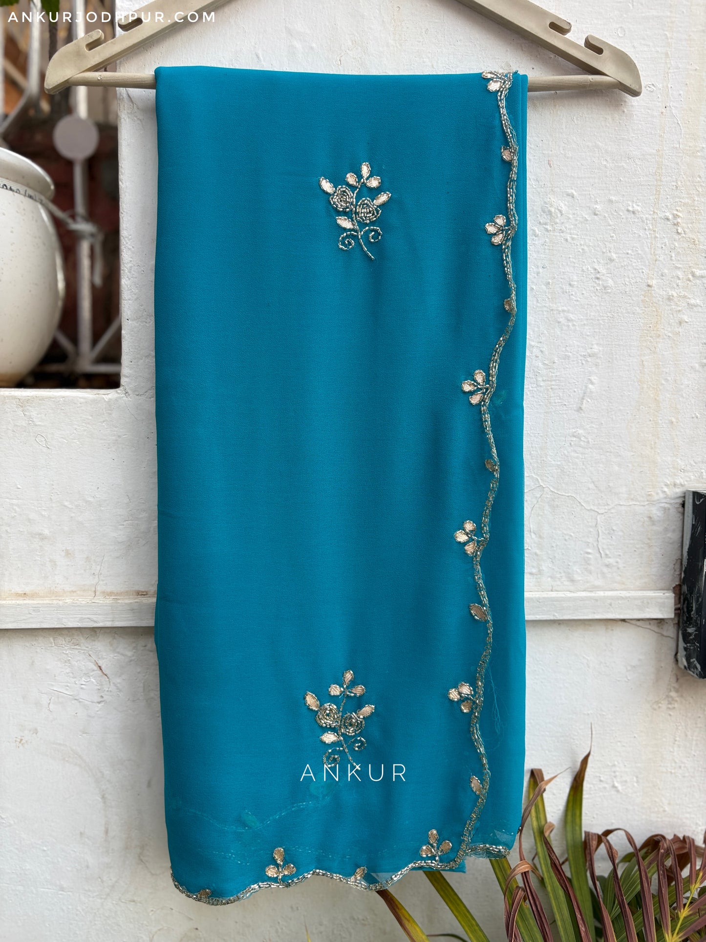 New Blue Flower buti Cut-dana Suhani 2.0