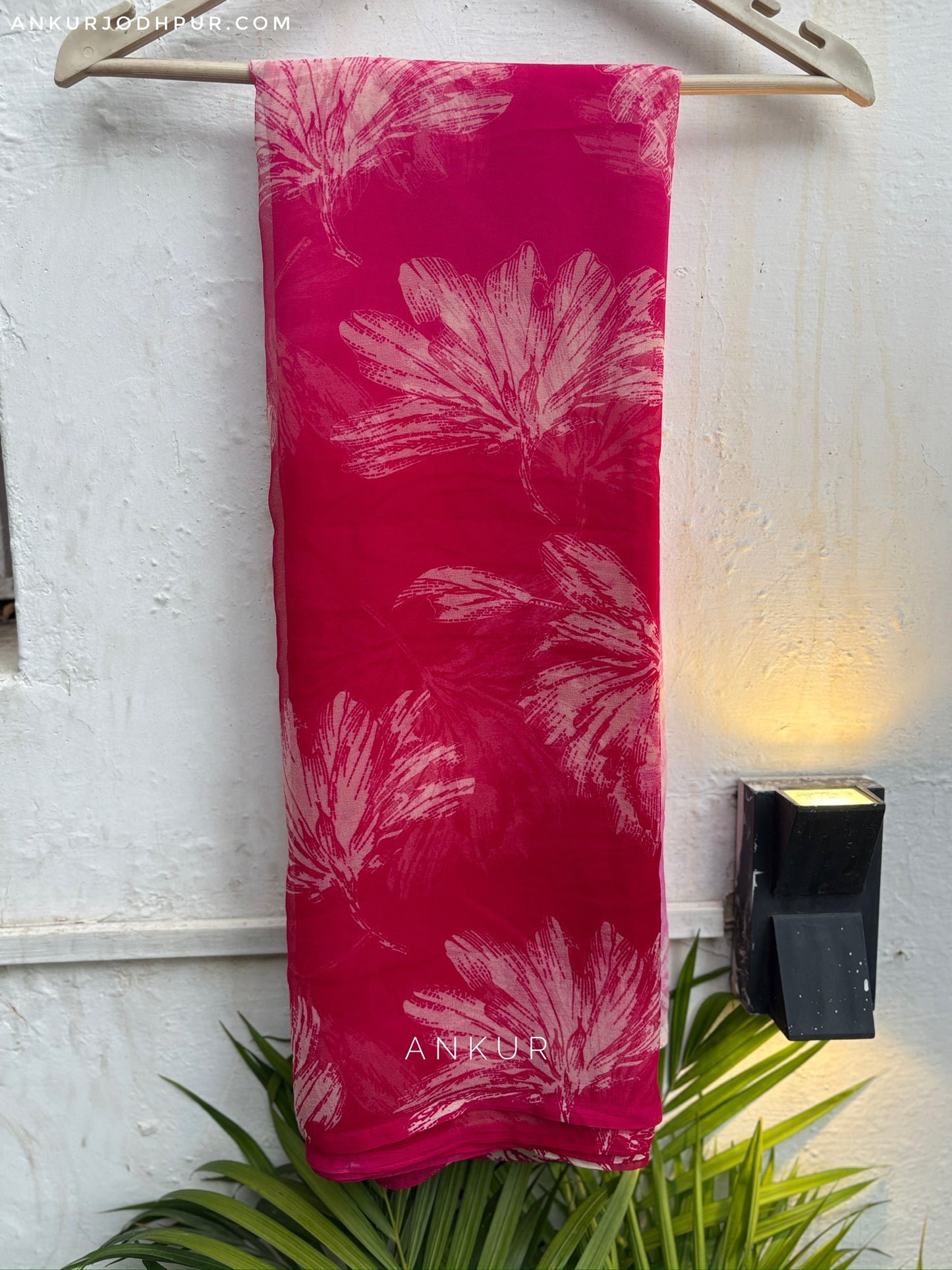 Leaf Pink To Rani Double Shaded Rajwadi