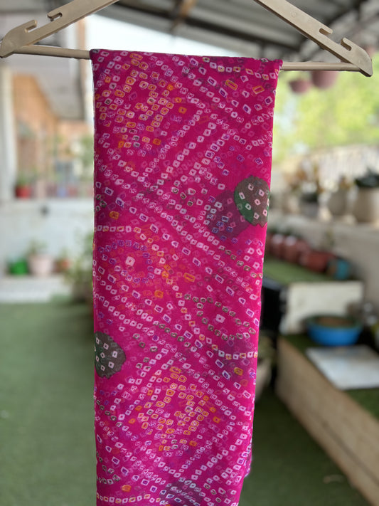 Rani Gulabi Bandhani Saree with Ladu