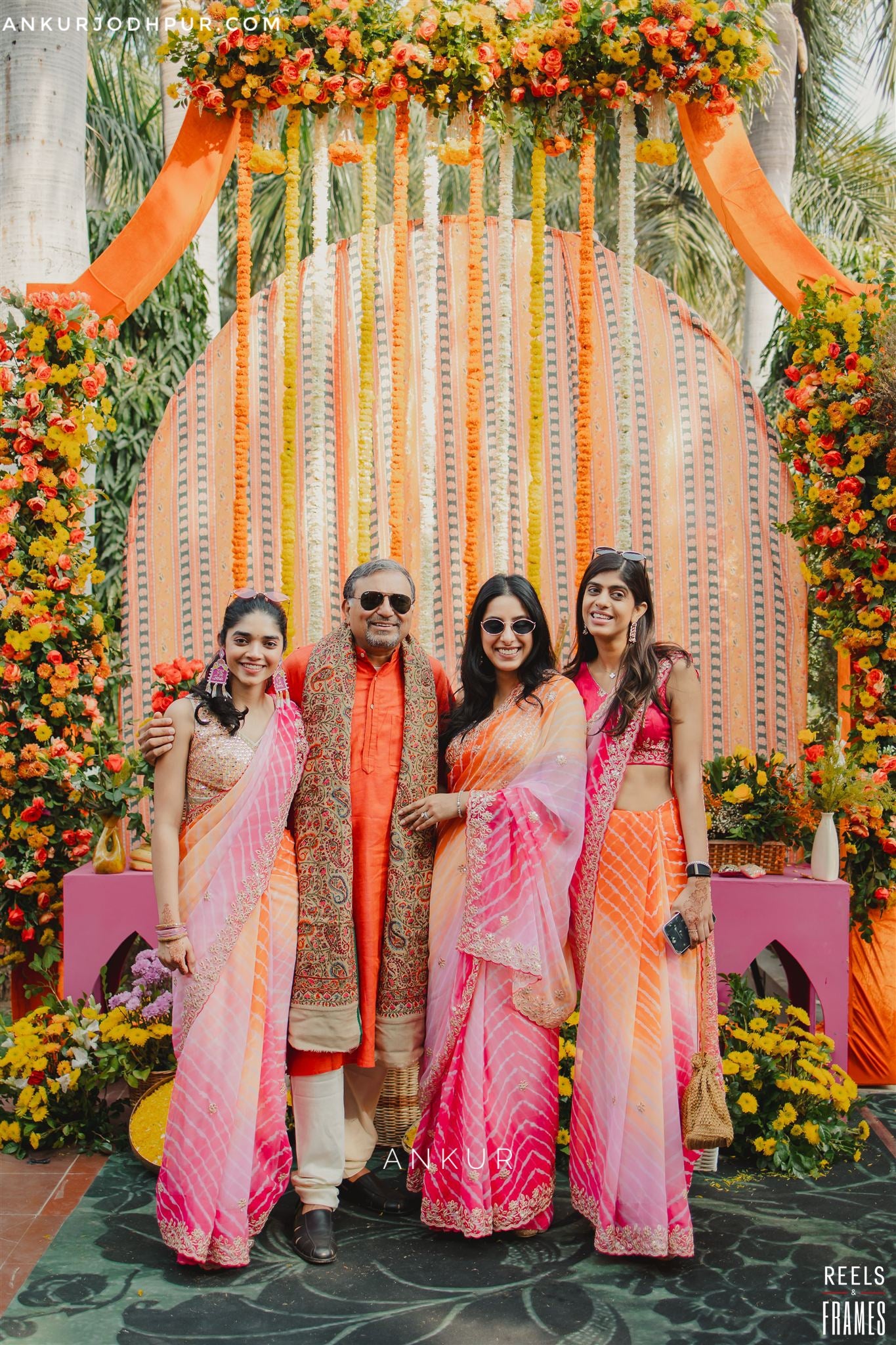Shaded Lehriya Orange to Gulabi Nagina