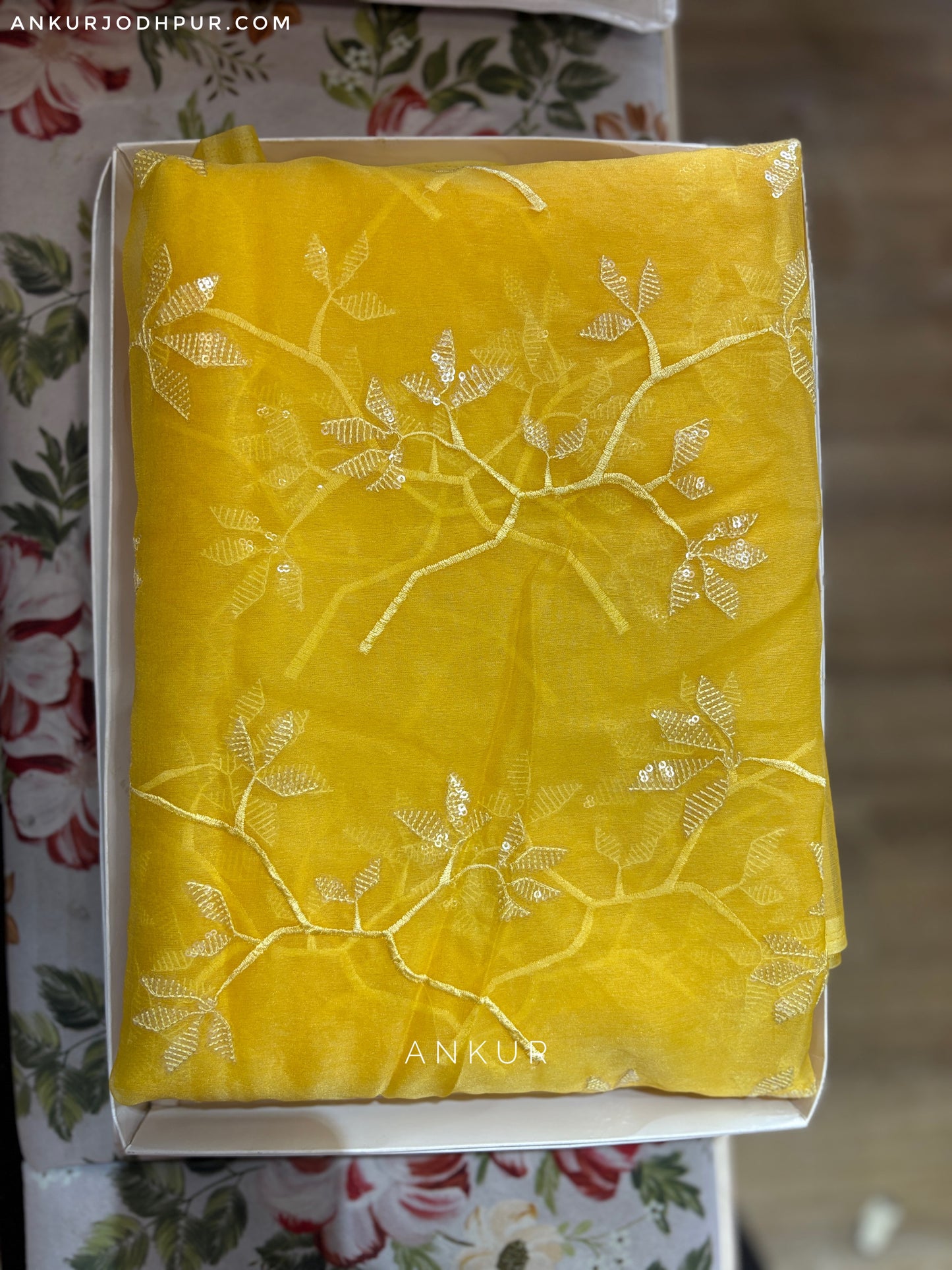 Leafy Stem Yellow | Organza