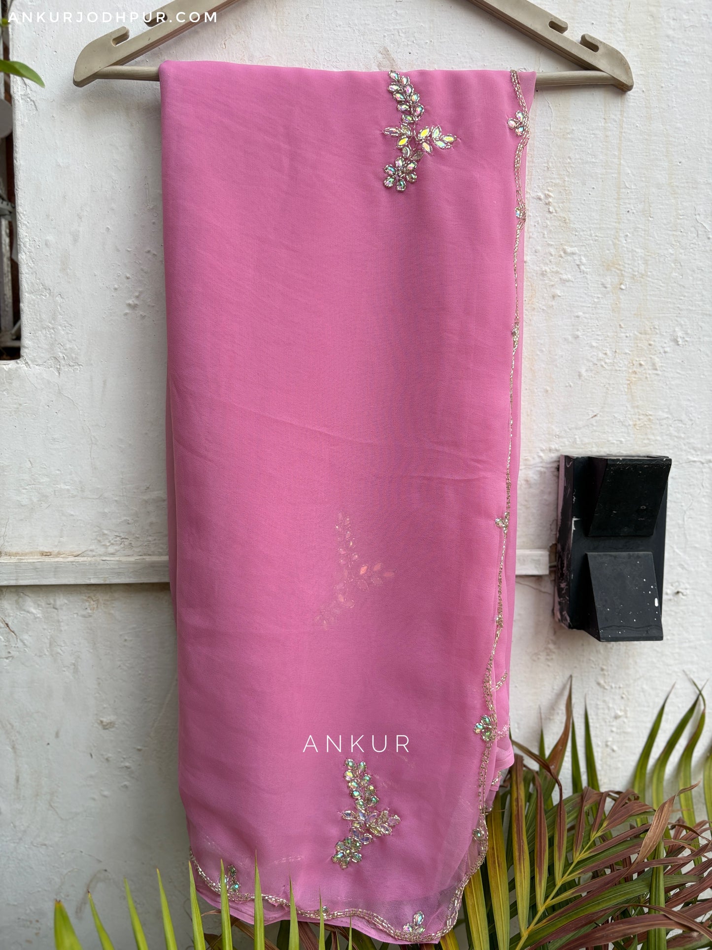 Soft Gulabi choti buti Cut-dana Suhani 2.0